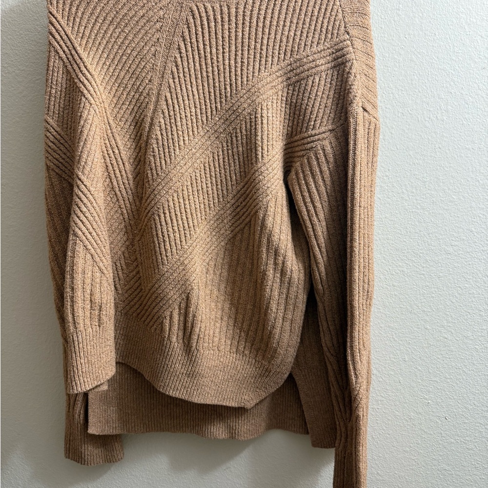 Women’s sweater bundle - Picture 2 of 12